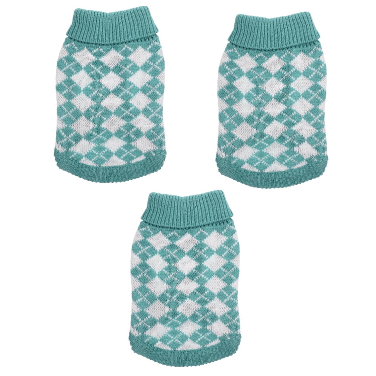 Vêtements adorables pour chiens et chats lors des promenades d'automne et d'hiver