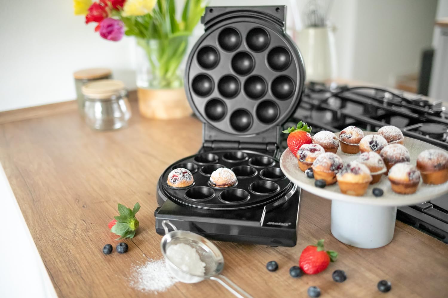 Steba Elektrogeräte Cake Maker 3 in 1, 3 antihaftbeschichtete Platten für Cake-Pops, Muffins und Donuts, Platten sind auf Knopfdruck leicht herausnehmbar, inkl. Cake Pop Halterung und Sticks, 800 Watt