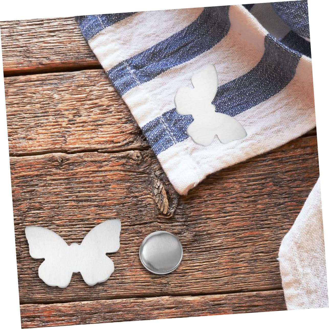 VALICLUD 6 Stück Edelstahl Tischdeckenklammern als Tischstoffgewichte mit Magnetischer Befestigung für Outdoor Banquets und Windfeste Dekoration