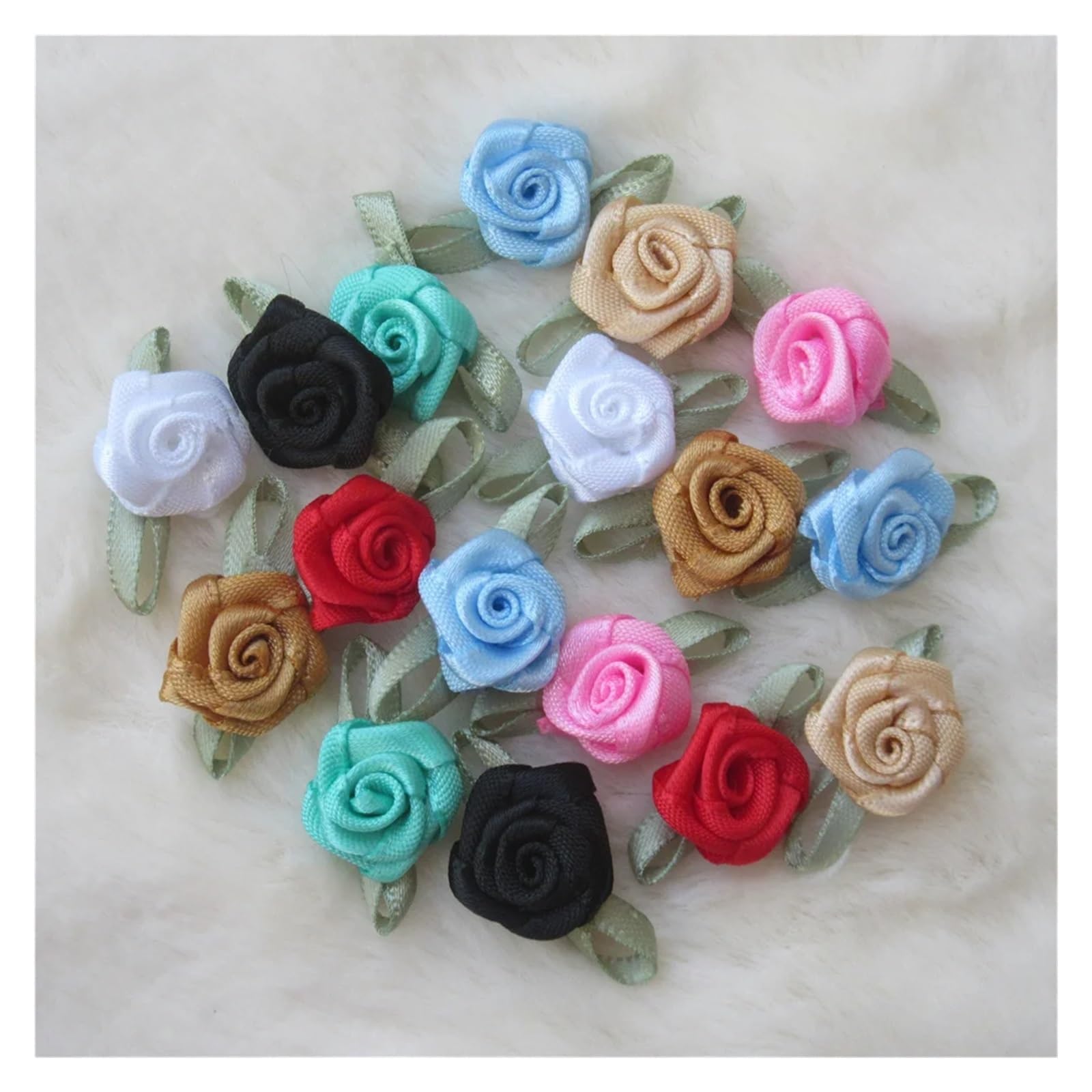 500 sztuk Sztuczny Jedwab Mini Róże Kwiatowe Głowy Zrób Satynową Wstążkę Ręcznie Robione Rzemiosło Scrapbooking Do Dekoracji Ślubnych Akcesoria(White)
