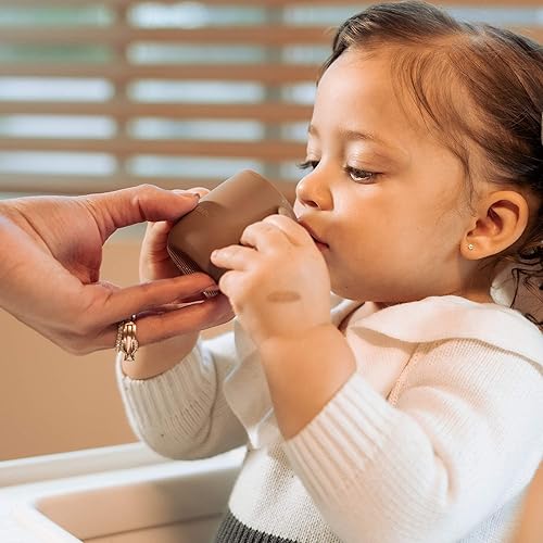 Miniatura 4 de Teenie Tiny Vasos de silicona para el destete de desarrollo para bebés (paquete de 2) (malva)