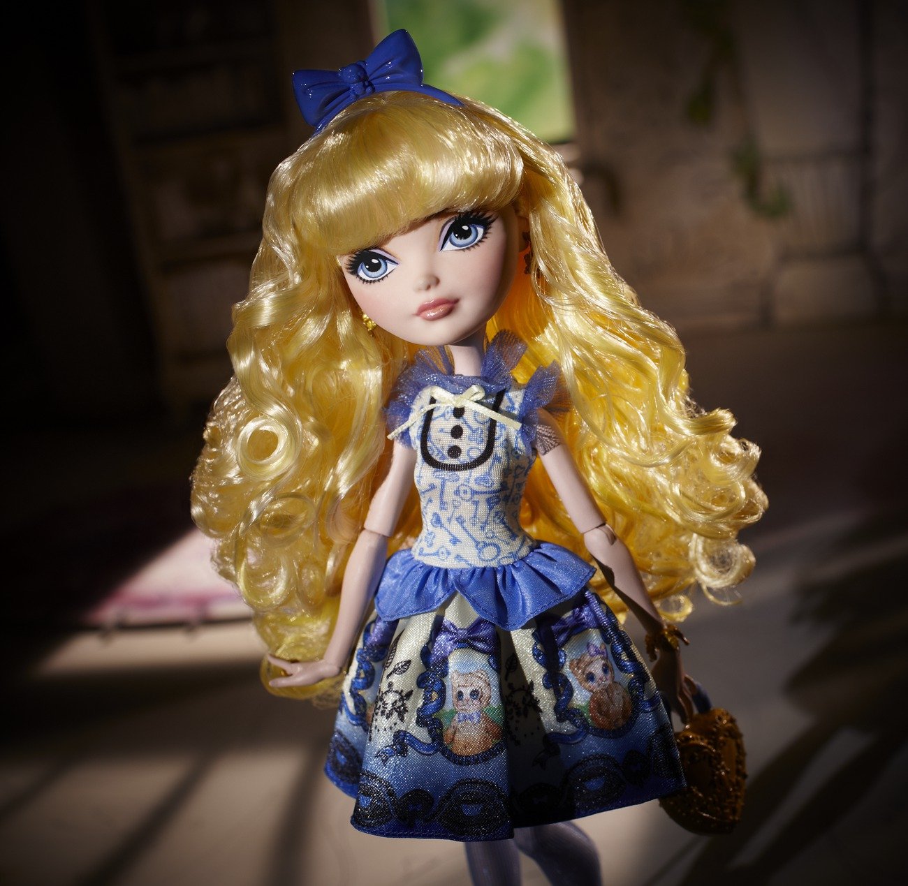 Mattel BJG93 - Ever After High Royal Blondie Lockes, Puppe