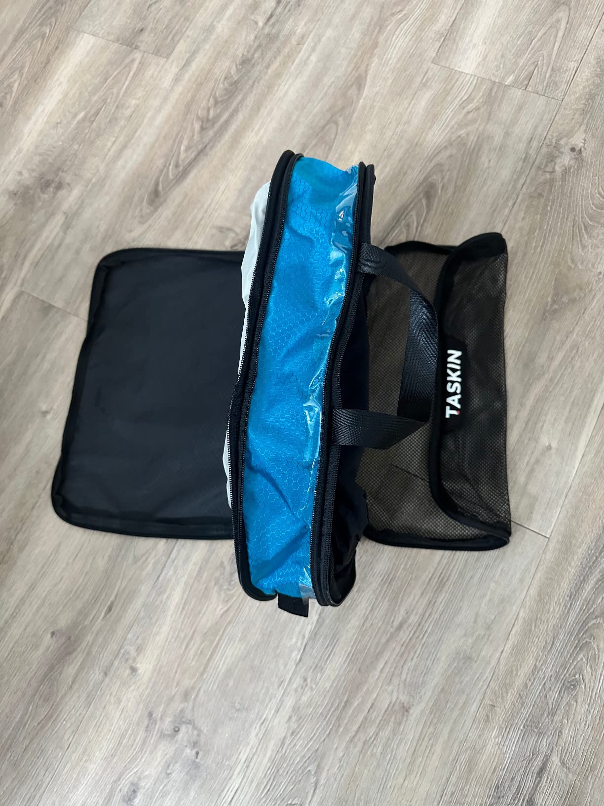 9/mo Finance Compression Packing Cubes Triple Zipper Separate