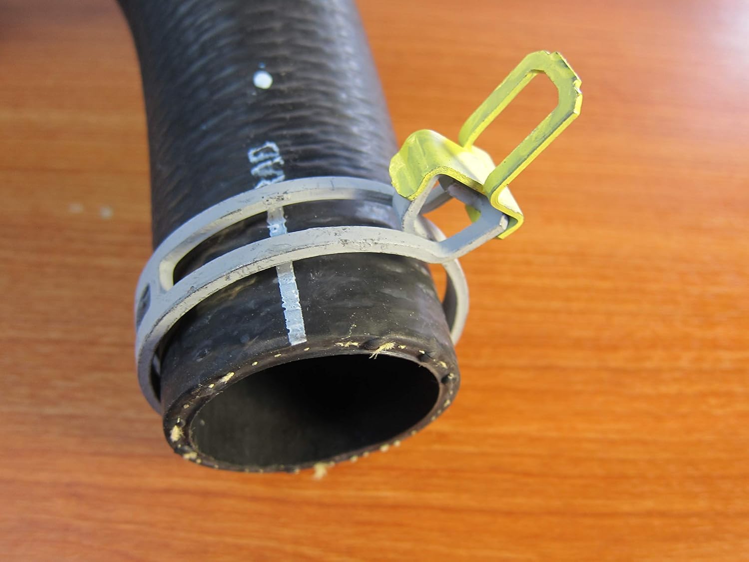 2013-2014 Dodge Ram 2500 3500 6.7L Upper Radiator Hose 2in Inlet New MOPAR OEM