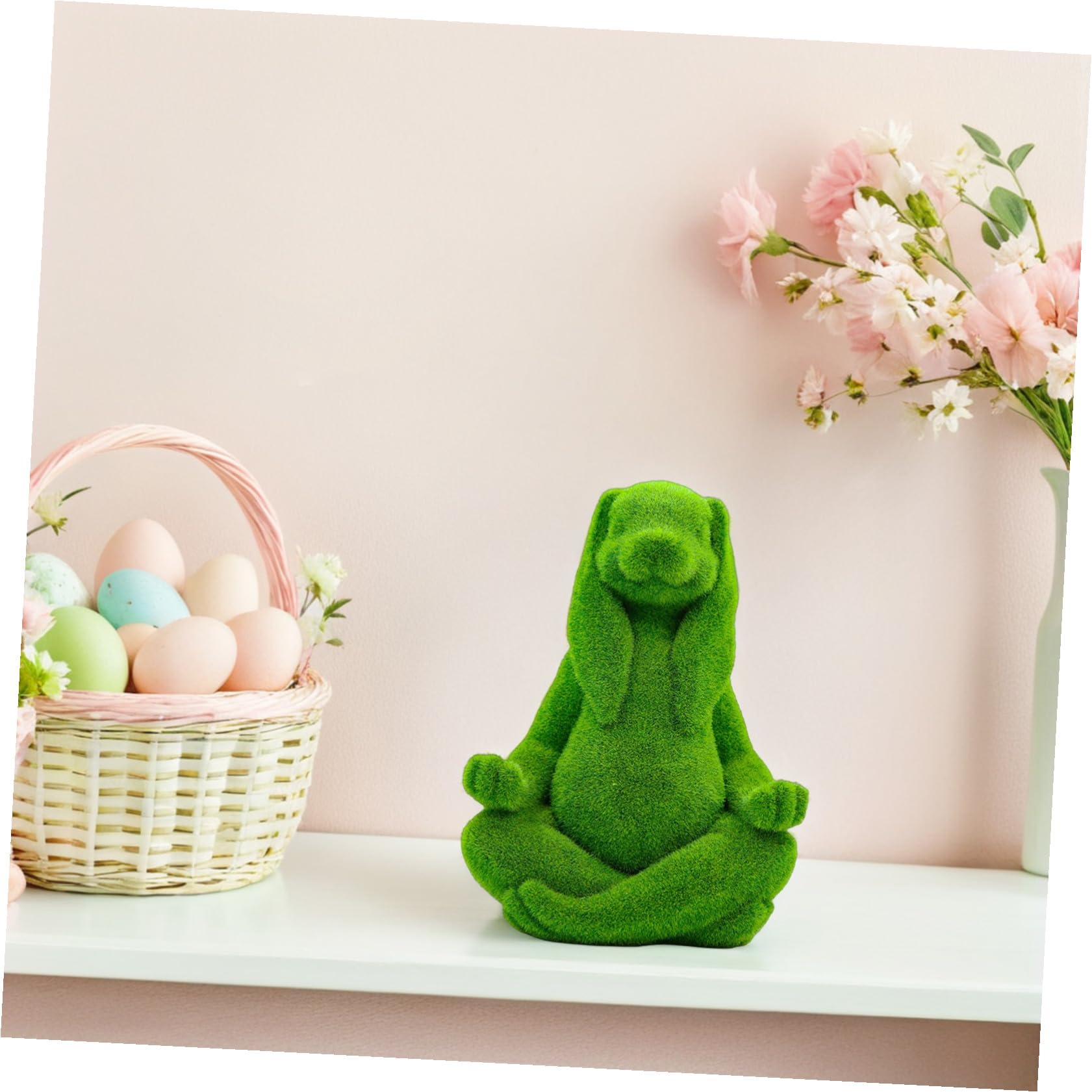 UKCOCO Meditierende Hasen Gartenstatue aus Kunstharz mit Beflockter Oberfläche in Grün Osterfest Gartendekoration und Frühlingsdeko für Friedliche Meditationsbereiche