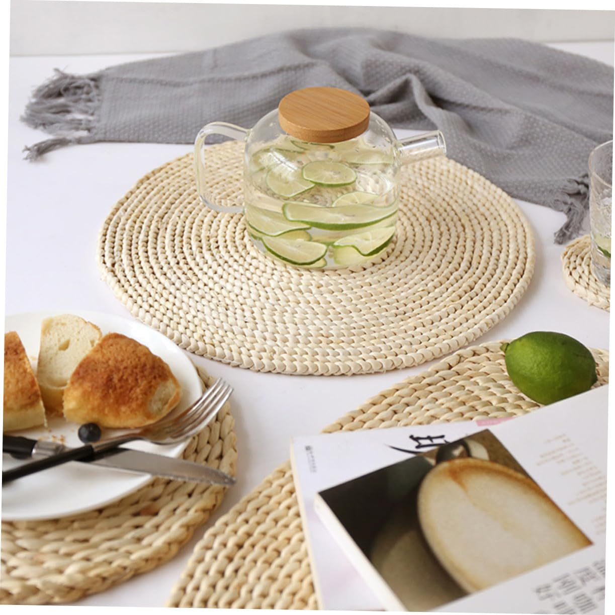 8 pièces Set de Dessous Plats Ronds Paille Naturelle Épais et Isolants Thermiques Protège Table pour Tasses Bols Assiettes Beige de Chaque