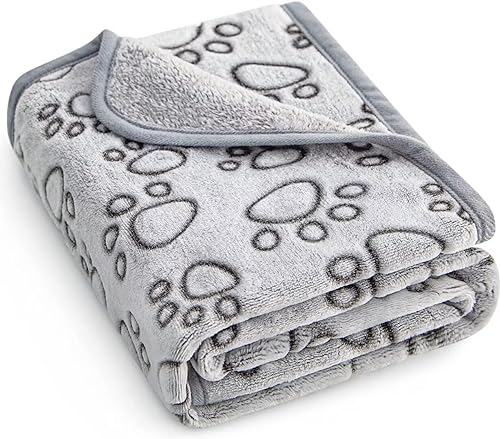 Stuffed Manta suave de alta calidad para perro, con estampado de pata de franela gris, 24 x 32 pulgadas, manta para gatos, almohadillas para