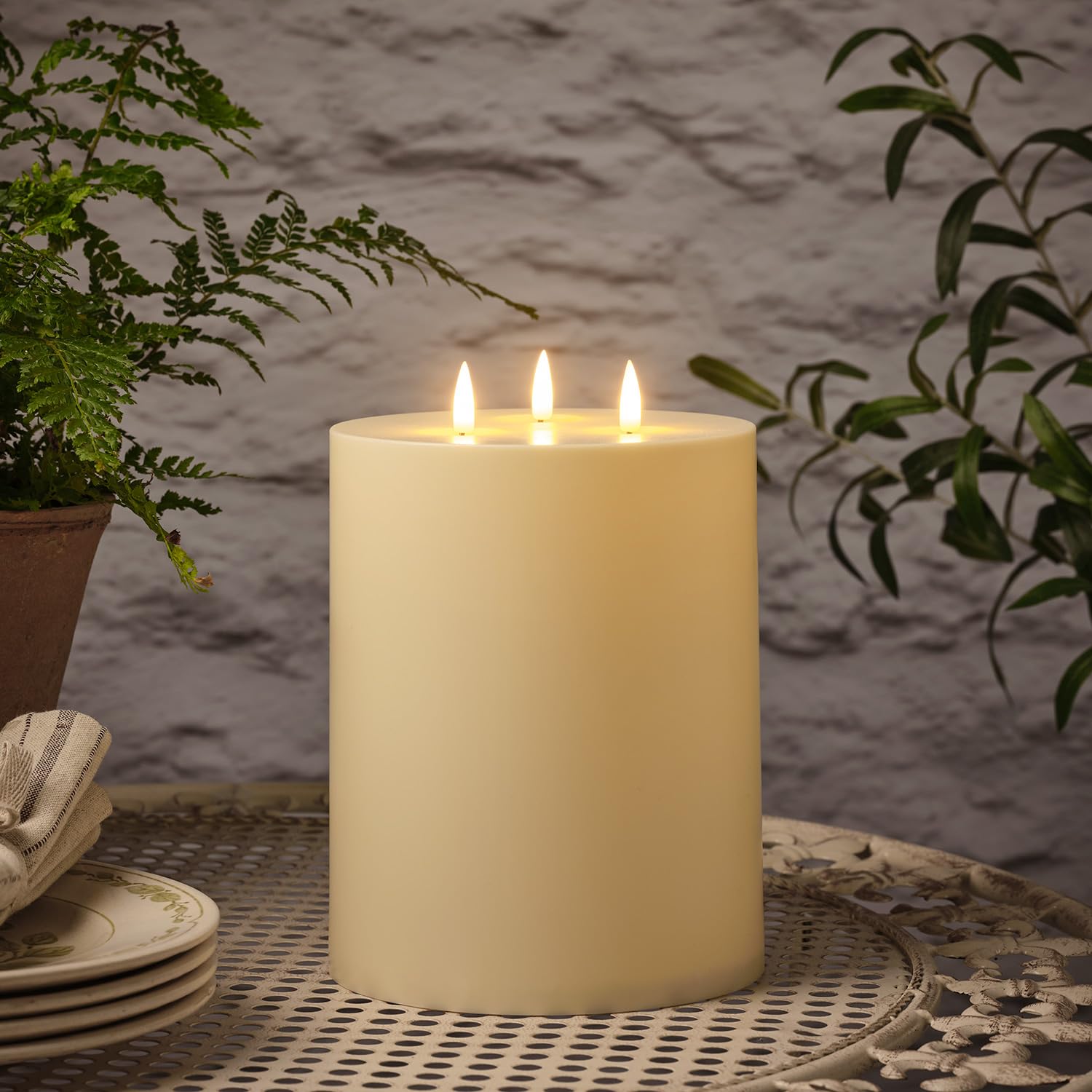 Lights4fun 20cm Outdoor Solar Powered TruGlow® Waterproof 3 Wick Flameless LED Pillar Candle - Image 2