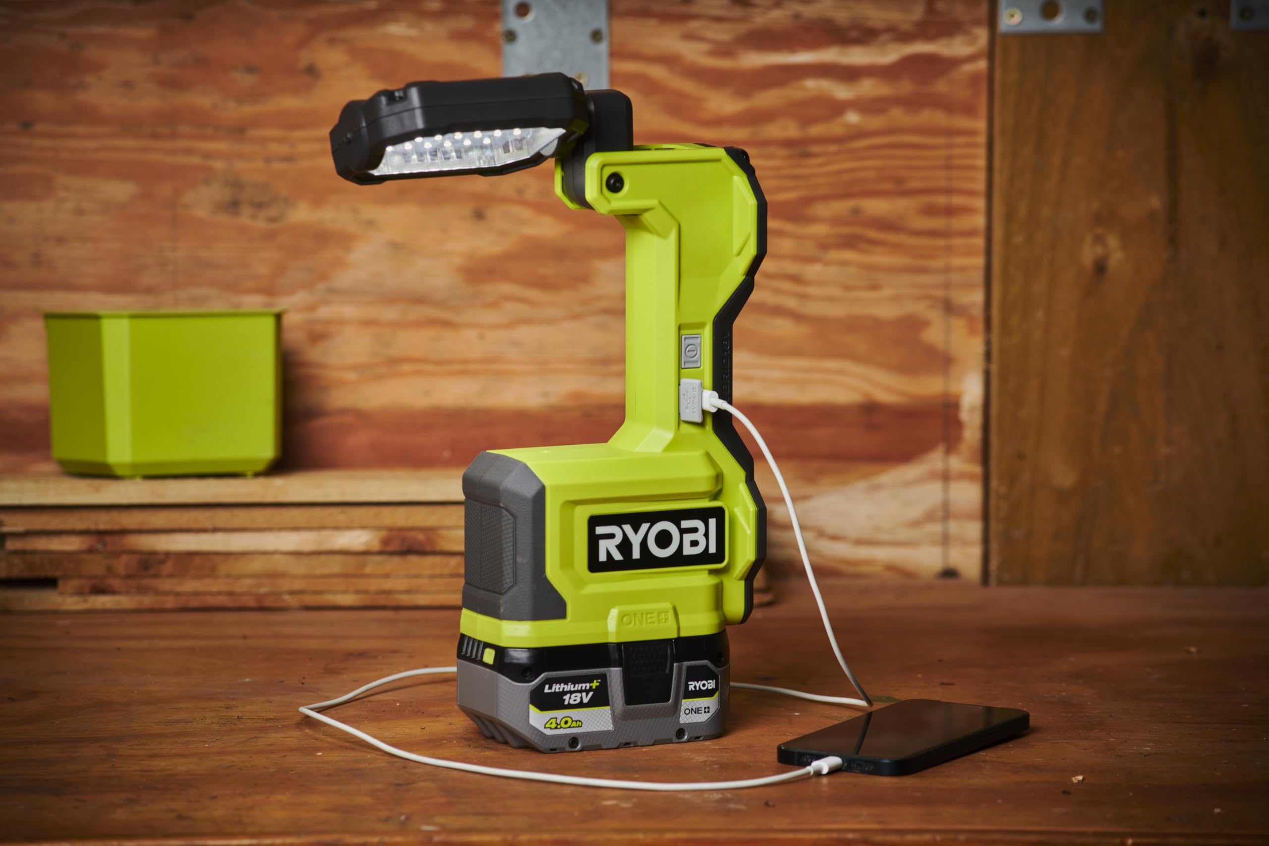 RYOBI 18 V ONE+ Akku-LED-Arbeitsleuchte RMTL18-0, schwenkbarer Kopf, magnetisch, 1.500 Lumen, ohne Akku und Ladegerät