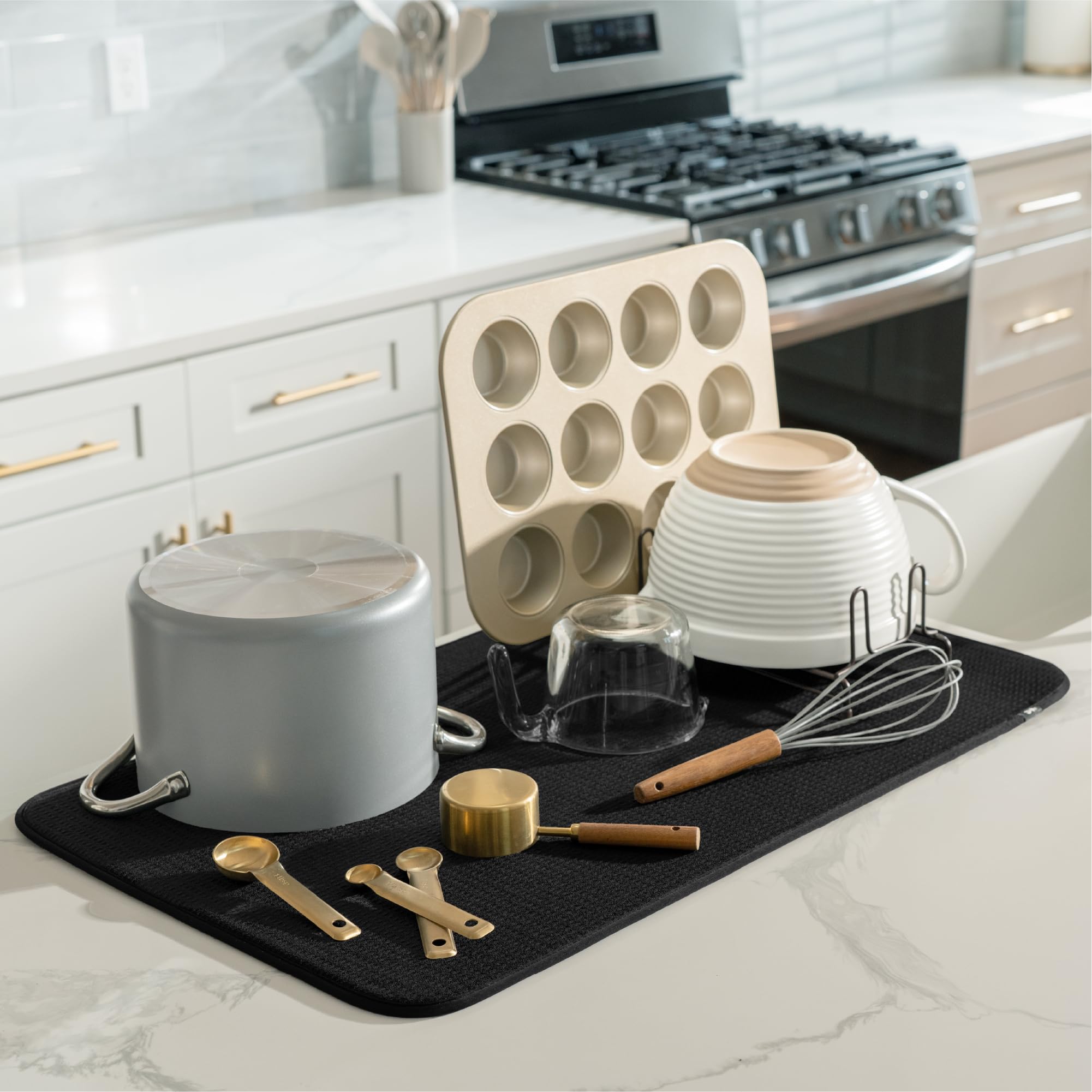 S&T INC. Dish Drying Mat Jumbo, Highly Absorbent Microfiber Kitchen Counter Mat, Dish Drying Pad for Dishes, Utensils, Pots and Pans, 18" x 30", Black