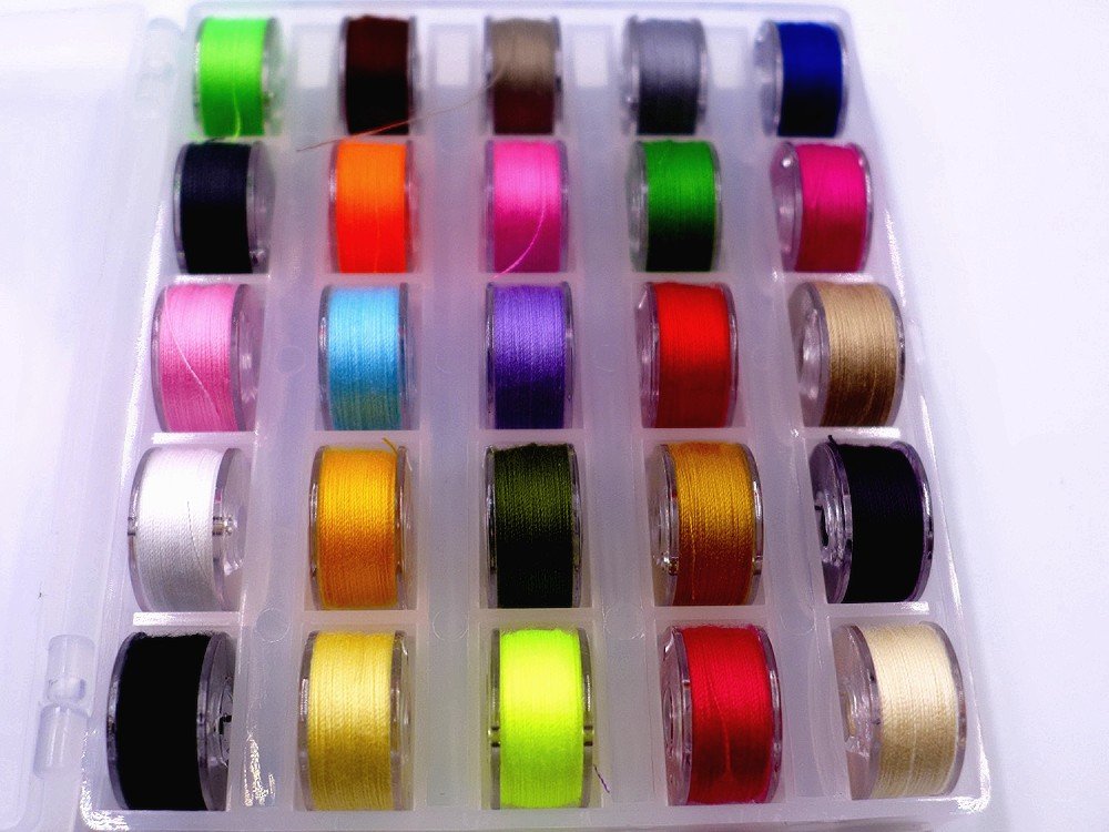 New Brothread - 28 Opzioni - 4 Grandi Bobina Di 5000M Per Tutti Gli Usi Filo Da Cucito In Poliestere 40S/2 (Tex27) Per Cucito, Quilting, Patchwork, Serger E Overlock - Black