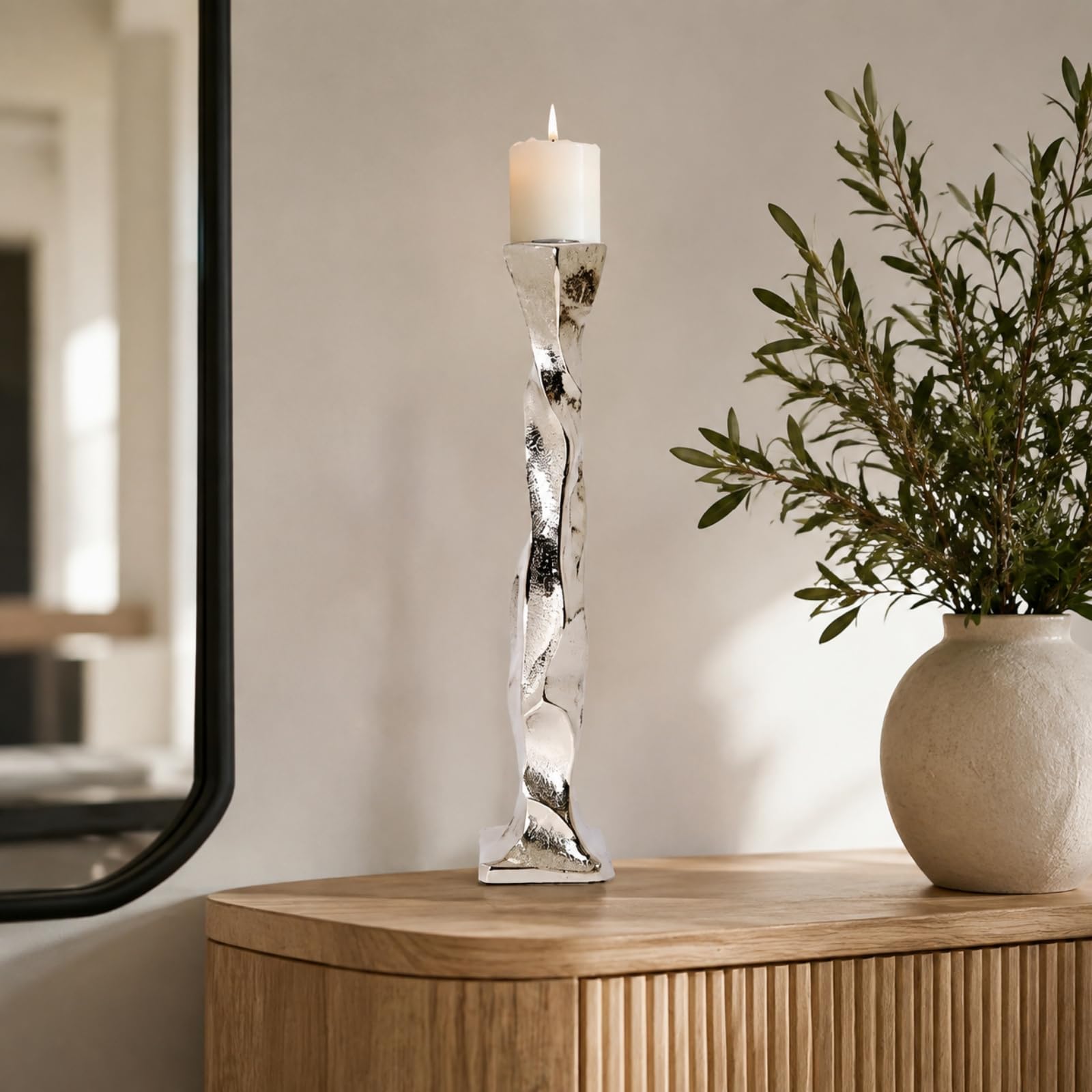 Gralara Skulptural Kerzenständer mit Fuß | Kerzenhalter mit quadratischem Fuß, modern, Tafelaufsatz, für Wohnzimmer, Dekoliebhaber, Gold, S