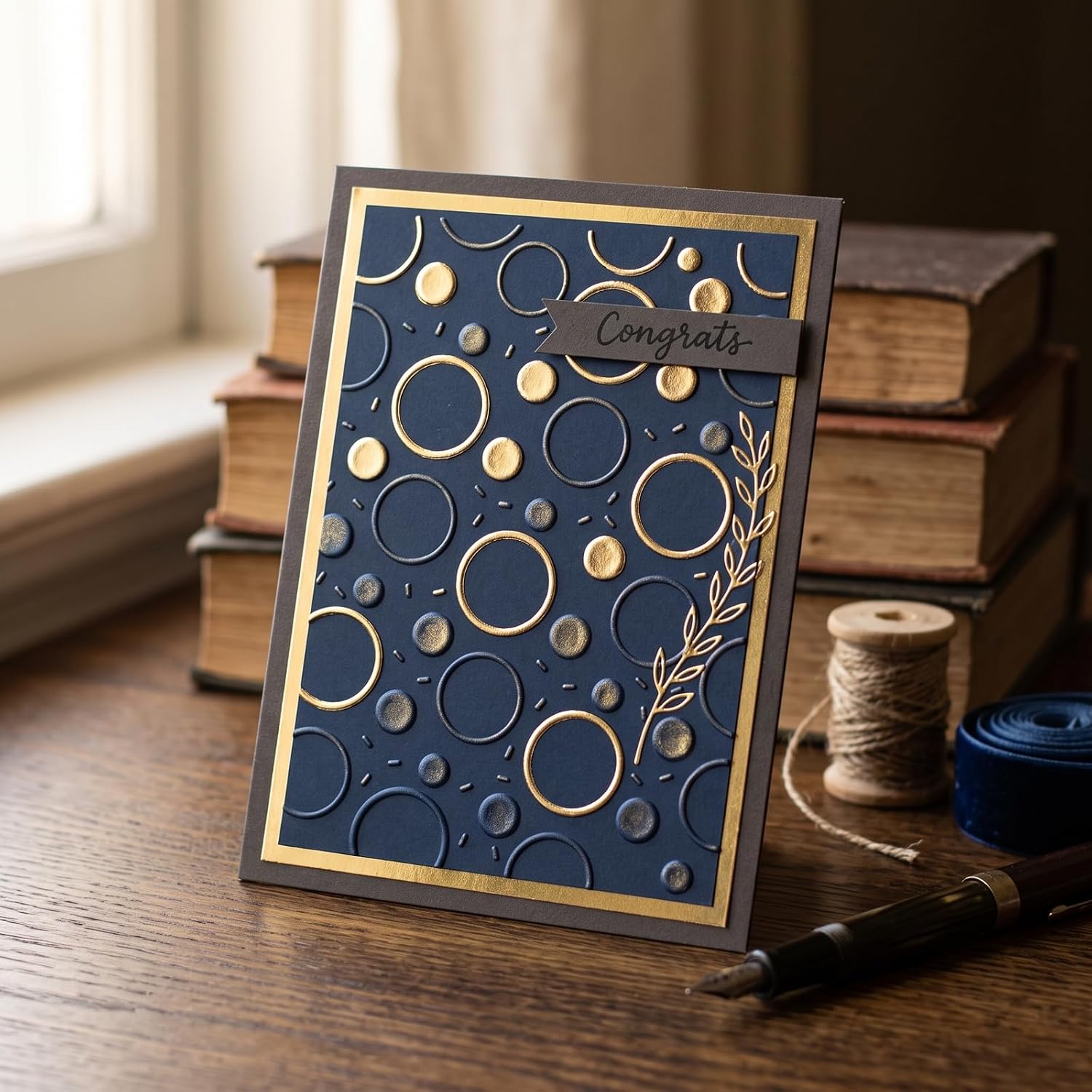 Bllavie 1 PC Circle Pattern Plastic Embossing Folder for Card DIY Making