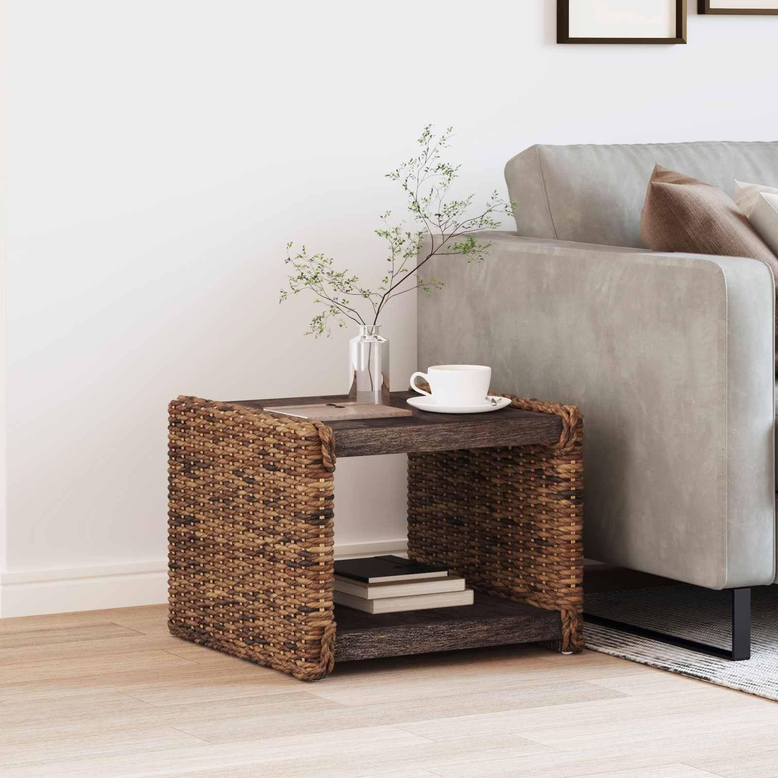 Table basse en acajou massif pour des moments chaleureux au salon