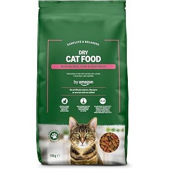 Amazon brand Solimo complete dry food for adult cats with salmon tuna and vegetables pack of 1 1 x 10 kg.