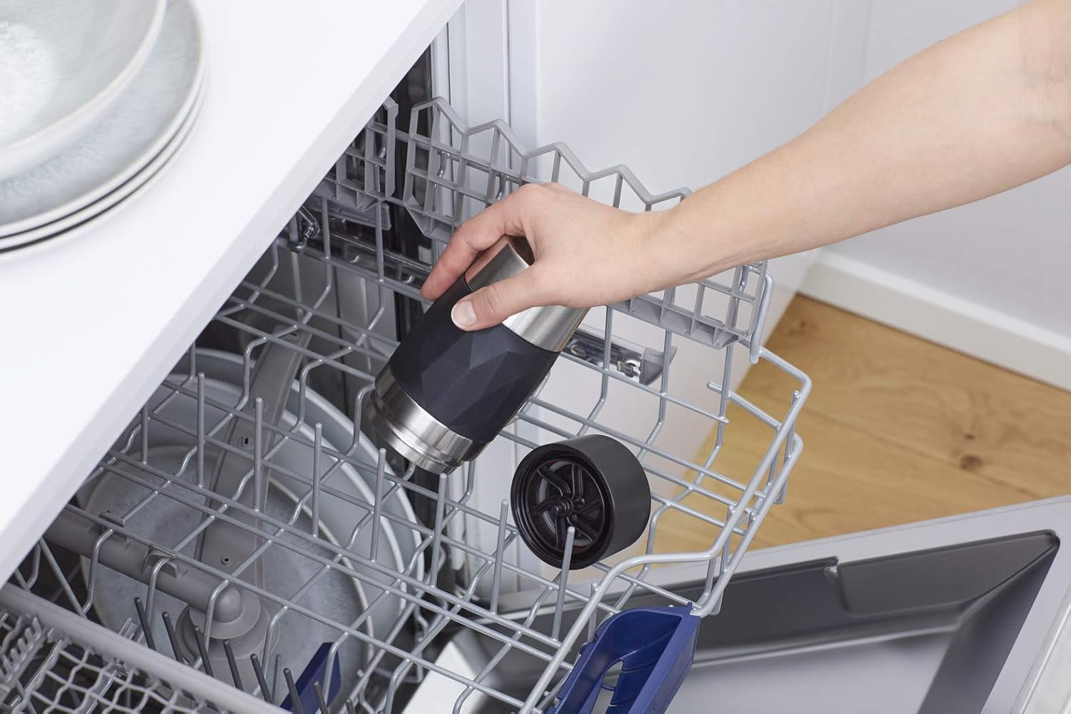 Emsa N21601 Travel Mug Compact Thermo/Insulated Stainless Steel Mug 0.3 Litres Hot 4 Hours Cold 8 Hours BPA Free 100% Leak Proof Dishwasher Safe 360° Drinking Opening Black