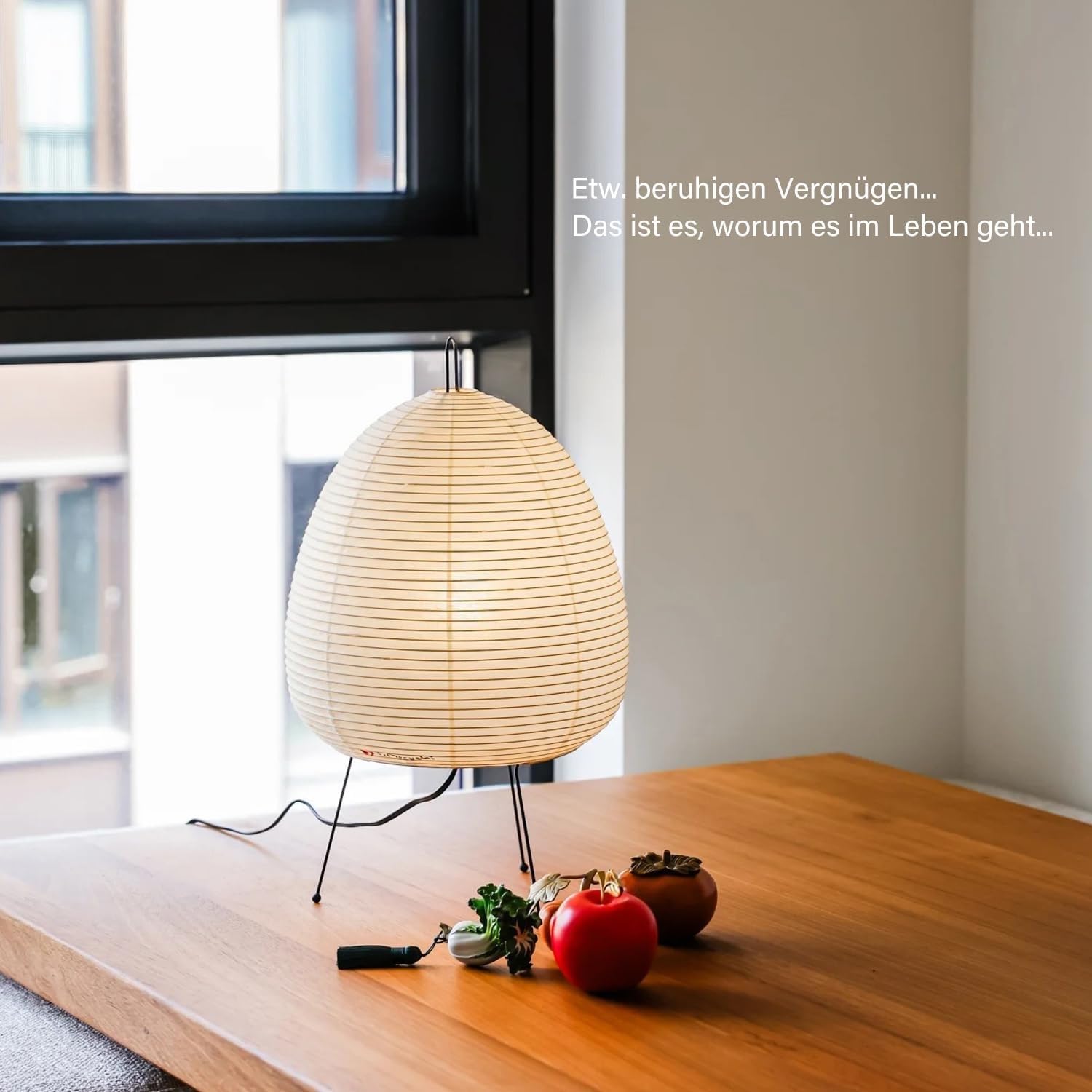 Tafellamp van Rijstpapier met IJzeren Voet in Japans Design