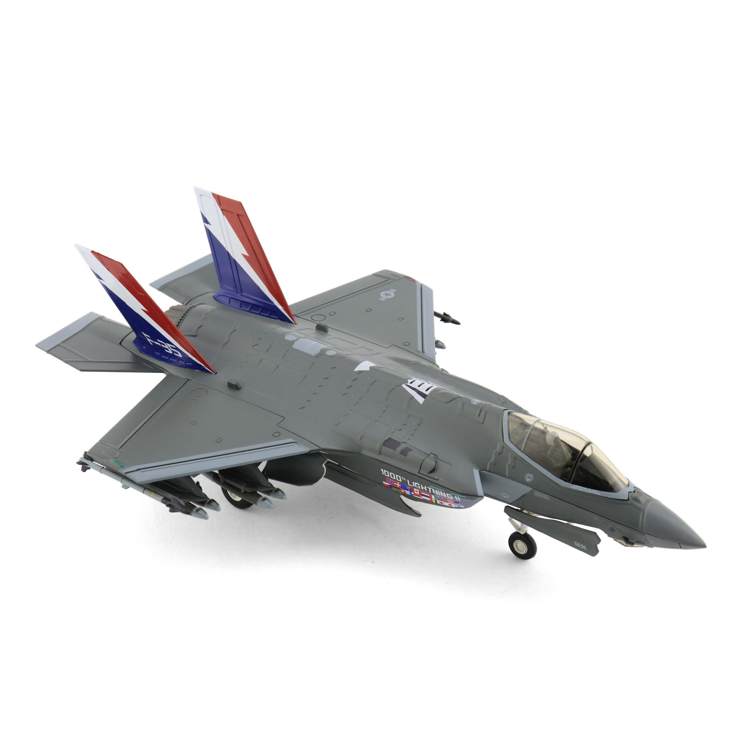 Hobby Master | Replica di aerei militari in scala 1:72 | F-35A 1000th Lightning II 22-5696, 176th FS, Wisconsin ANG, agosto 2004 (con 2 x B61 bomba nucleare) | Modello HA4448