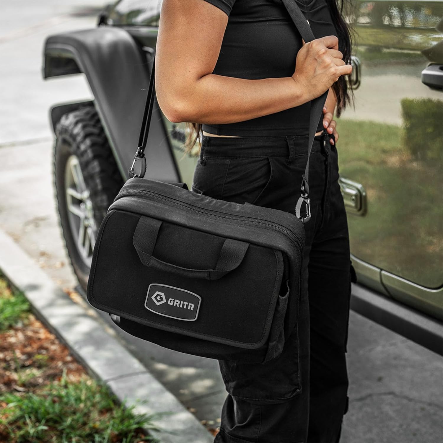 GRITR Handgun Briefcase for Multiple Guns - Soft Pistol Case Range Bag for Handguns and Ammo w/ 6 Magazine Storage Slots, Padded Interior & Extra Pockets - Pistol Pouch for Shooting & Everyday Carry