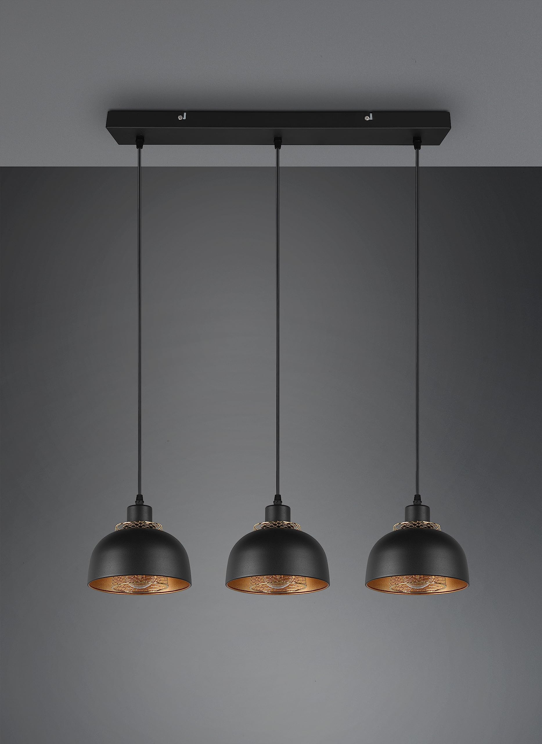 Reality, zawieszenie, dziurkowanie 3xE27, max.40,0 W Korpus: Metal, czarny matowy D:68,0cm, D:18,0cm, H:150,0cm IP20,