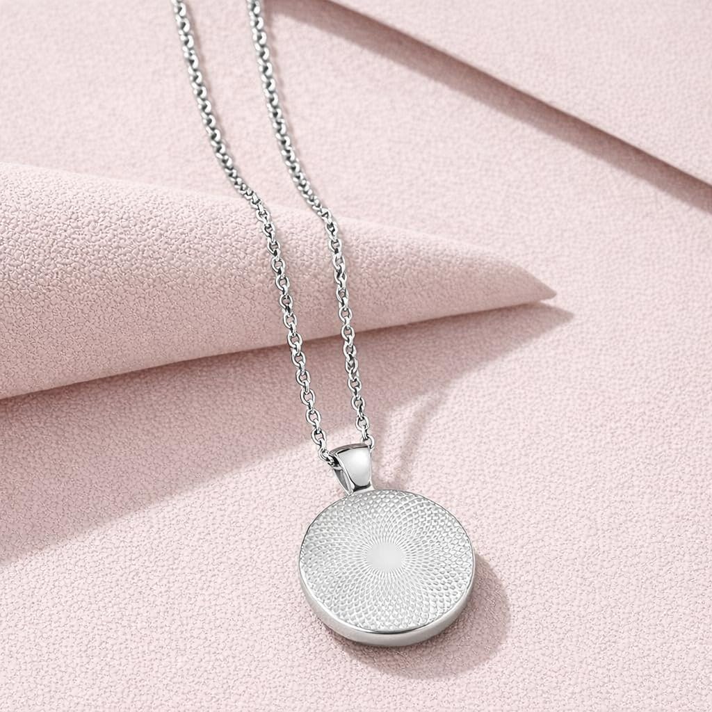 SUPAC Stunning Hummingbird Pendant Necklace - Two Humming Birds Searching for Flower - Fashionable Alloy Jewelry with Delicate Details - Birthday, Party, Gift Idea for Her