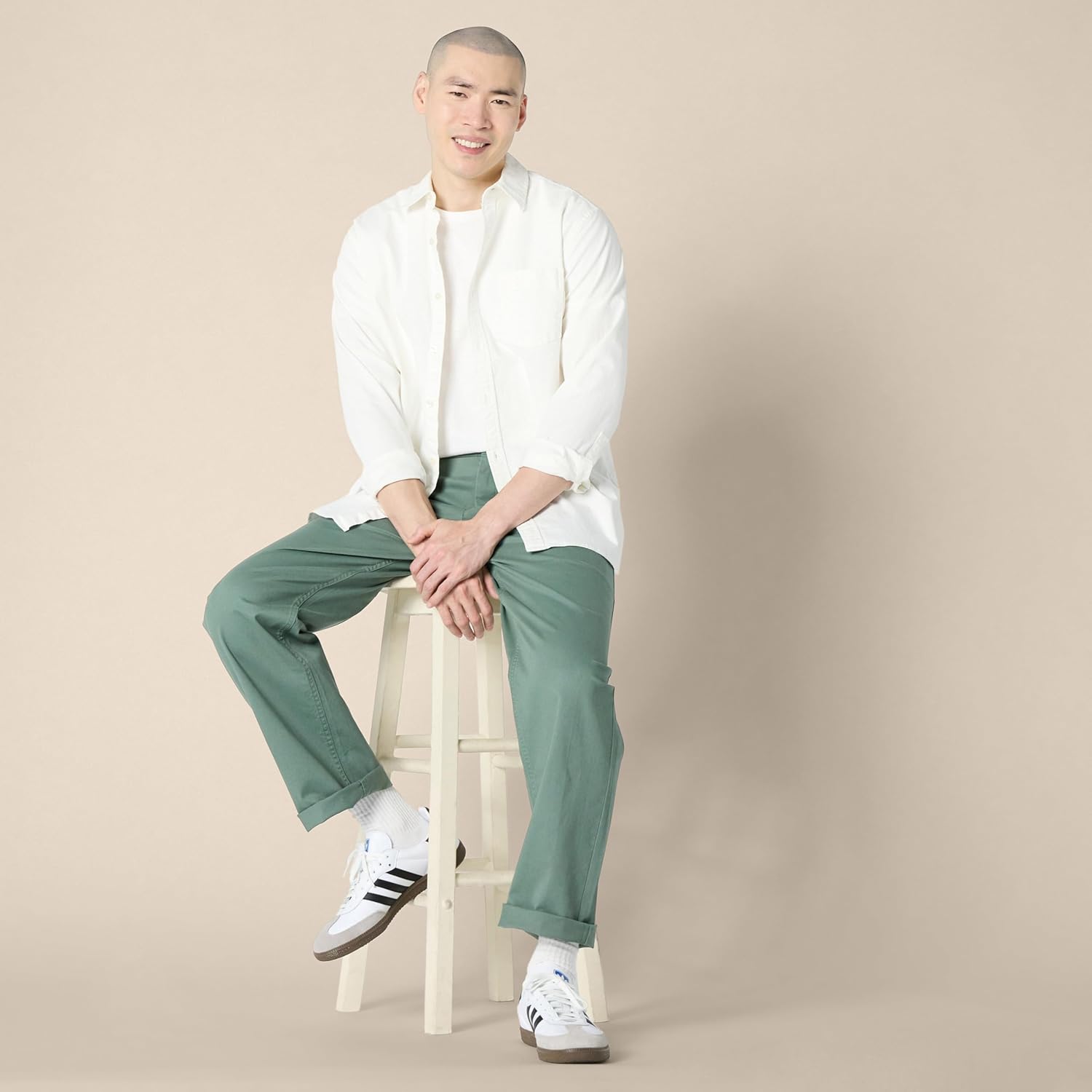 Amazon Essentials Men's Relaxed-Fit Cotton Chino Pant 30W x 34L Dark Sage Green image 4 of 6 B0DF7X8V14