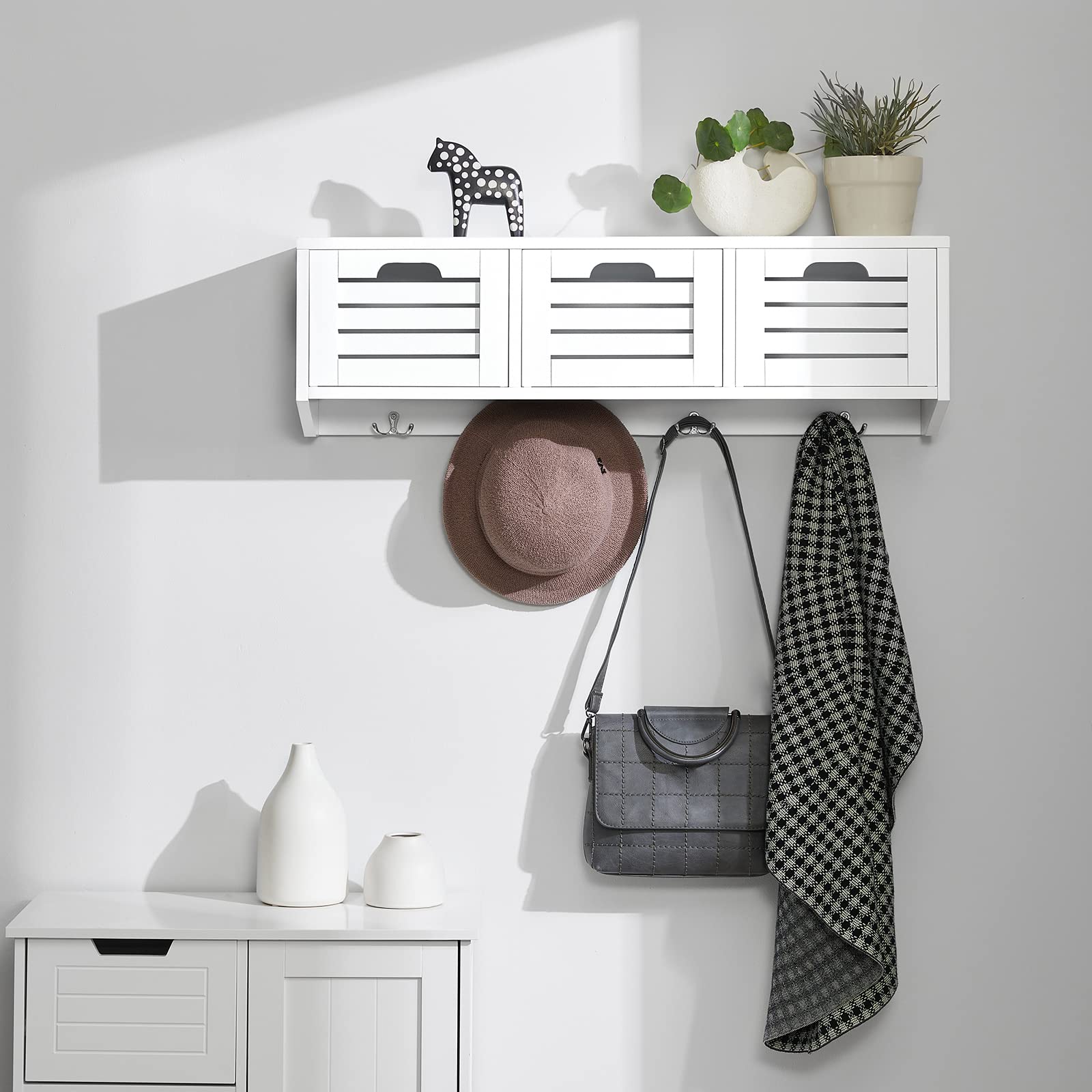 HATTHYLLA, Essem Design Hyllan Klu00e4dhu00e4ngare. Lu00e4n.. | Ku00f6p Pu00e5 HATTHYLLA, Essem Design Hyllan Klu00e4dhu00e4ngare. Lu00e4n.. | Ku00f6p Pu00e5