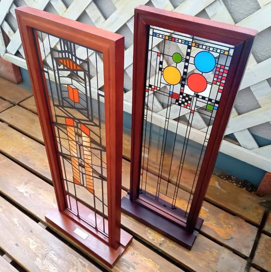 フランク・ロイド・ライト ヴィンテージ ステンドグラス レア型バタフライ・アーチ フランク・ロイド・ライト ヴィンテージ ステンドグラス レア型