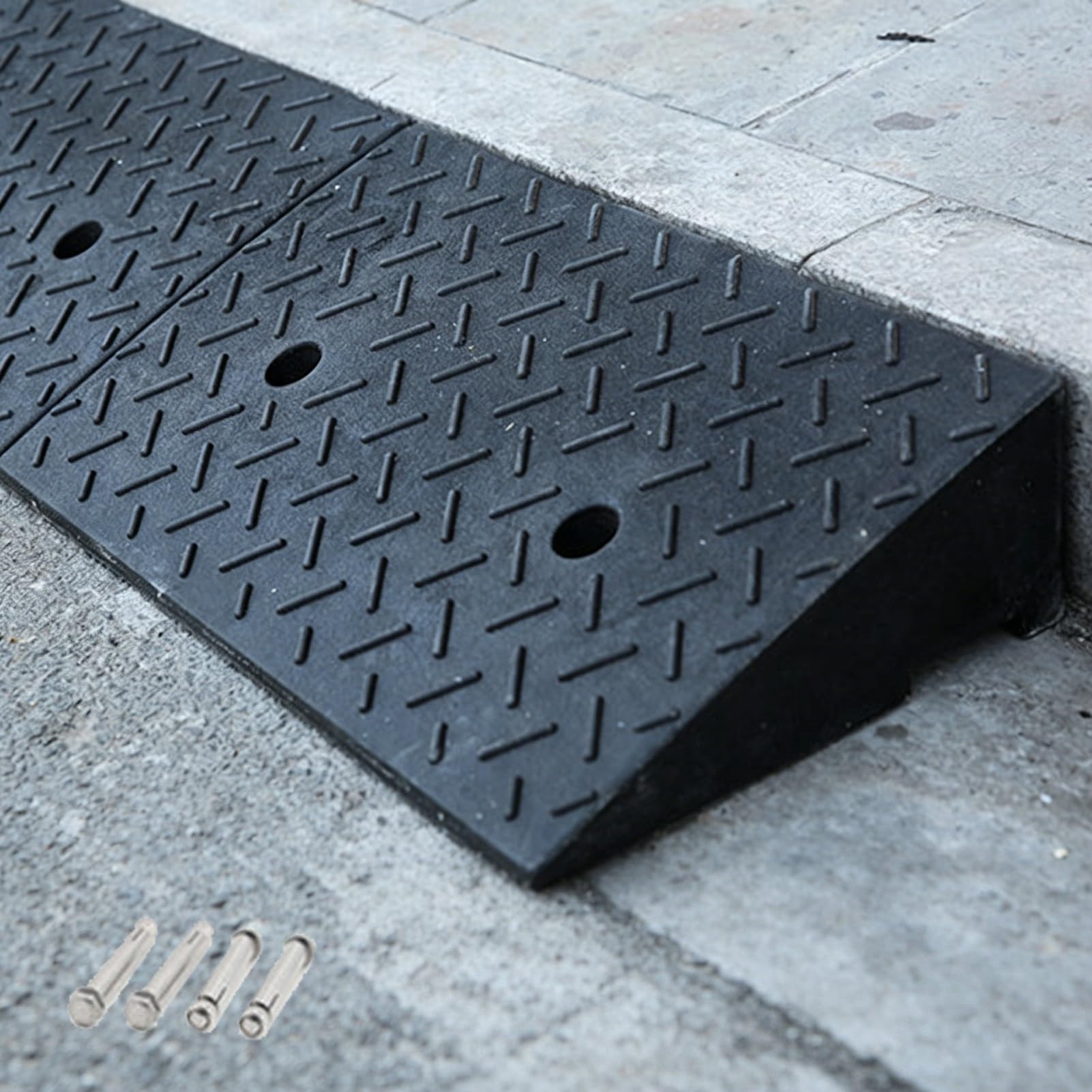 Rampas para Silla de Ruedas Coches Motos Rampa de Umbral de Goma para Exteriores, Rampas Antideslizantes para Entradas de Vehículos, Rampa de Acceso para Sillas de Ruedas(7cm/2.8in)