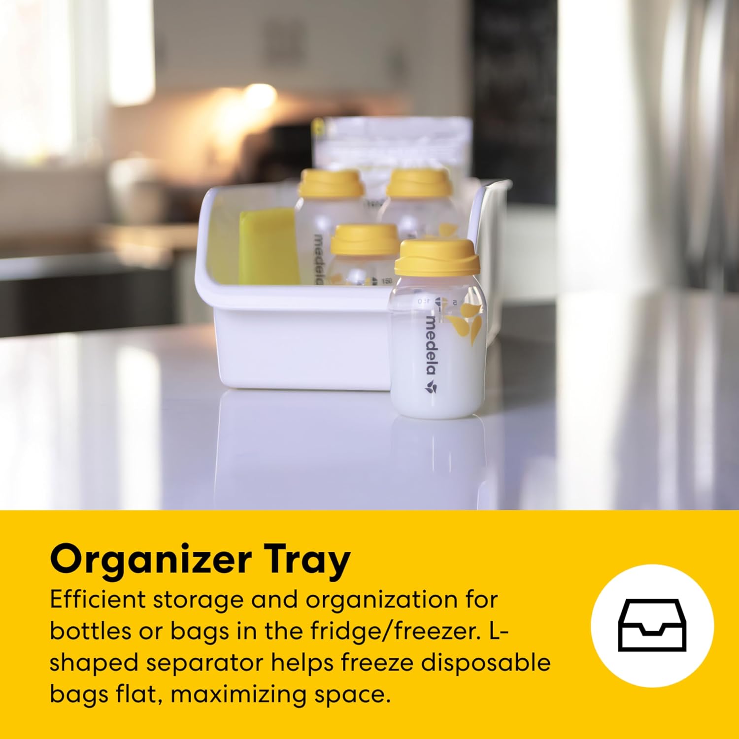 Medela All-in-One Breast Milk Storage Set with 150 ml & 250 ml Bottles, Easy Pour & Reusable Bags, Quick Clean Microwave Bag, Organizer Tray and Cooler with Contoured Ice Pack