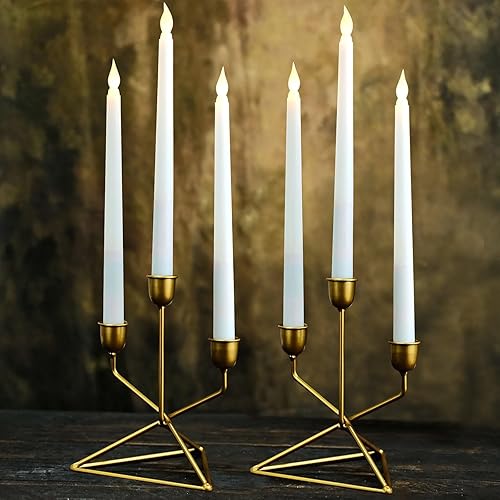 Efavormart - Juego de 2 candelabros geométricos de metal dorado de 3 brazos con base triangular para fiestas de cumpleaños, eventos, 7 pulgadas
