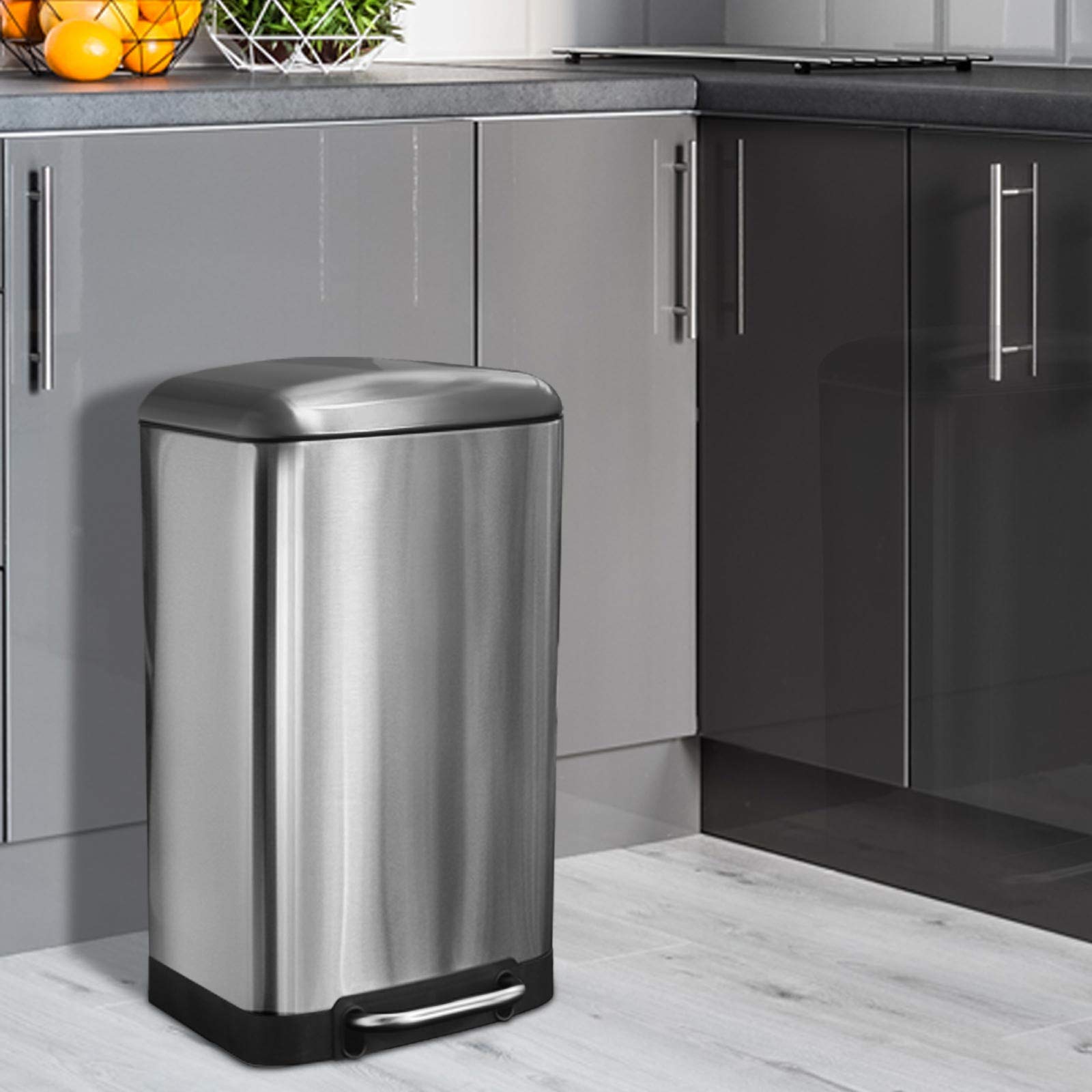 casa pura Design Tretmülleimer Cubo mit Absenkautomatik | 30 Liter | Abfalleimer mit Softclose Deckel | Geruchsdichtes Verschließen | Rostfreier Edelstahl | Herausnehmbarer Inneneimer (Silber)