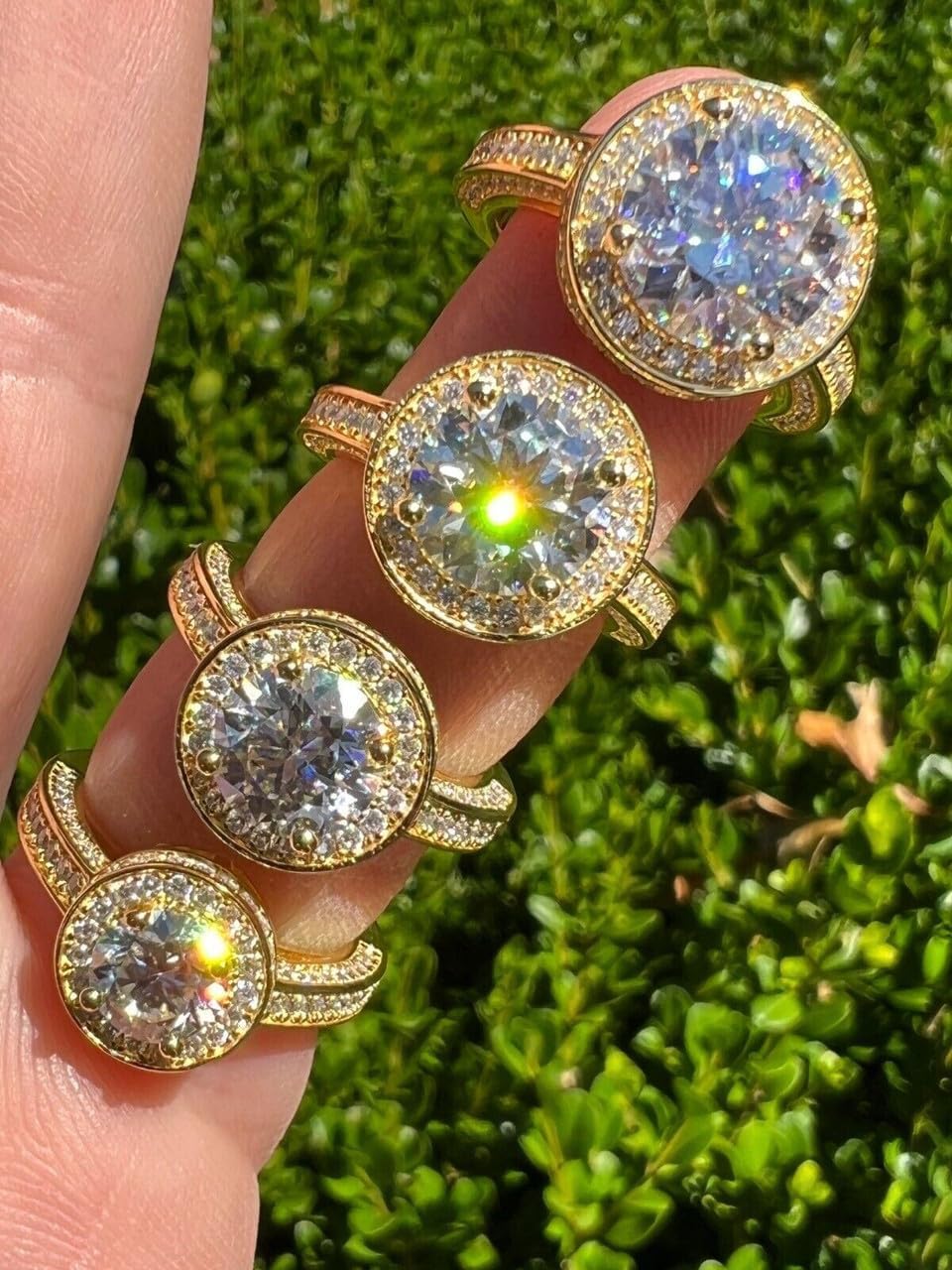 4.7 CT Moissanite Classic Halo Engagement Ring in 14k Gold & White Gold Over Solid 925 Sterling Silver Round-Cut VVS/D Color Iced-out Love Proposal/Promise Ring for anniversary ,wedding ,valentine's day