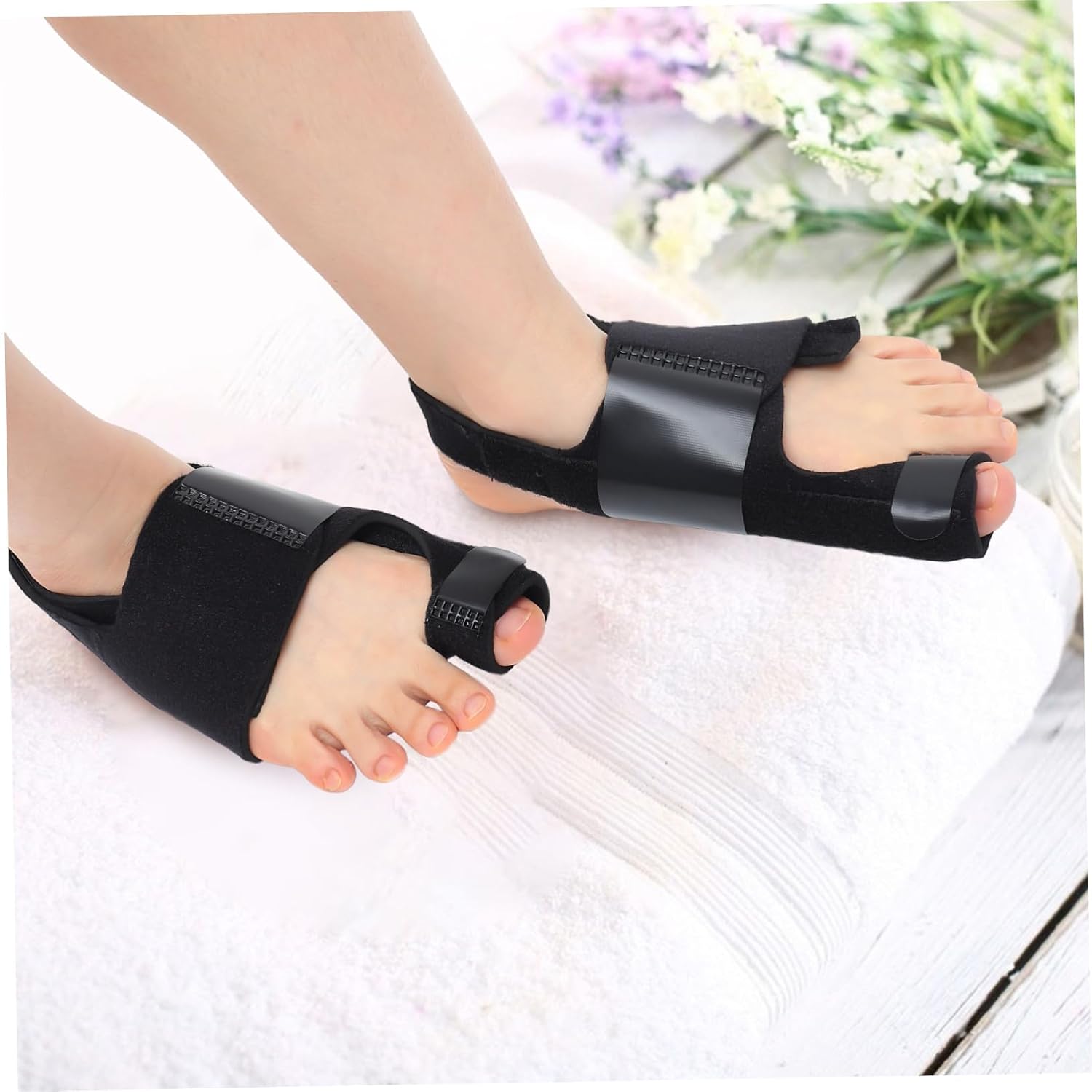 Ipetboom 1 Pair Adjustable Separator for Women Bunion Splints for Relief Breathable Design for Comfortable Wear for Bunion Care and