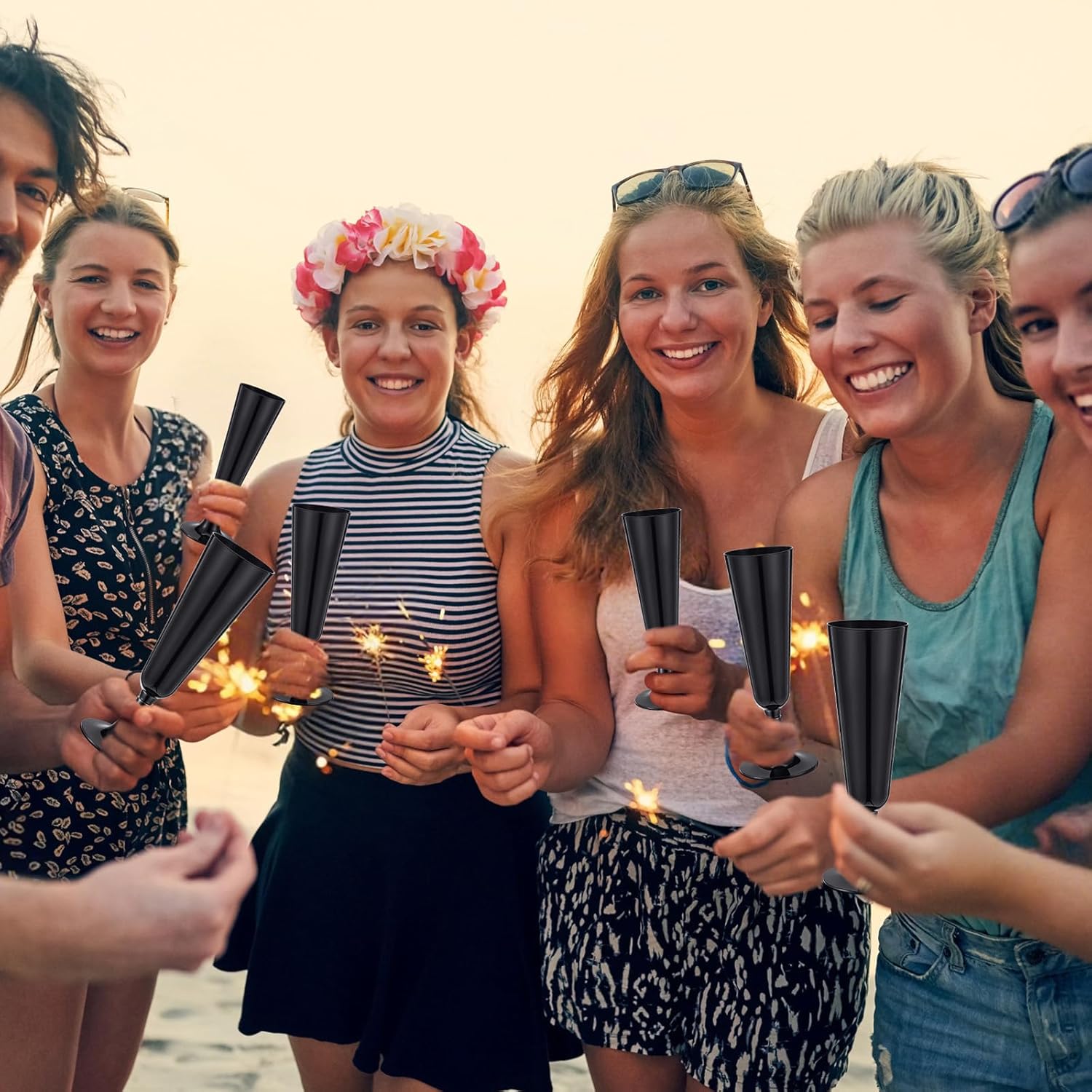 Domensi 200 Pack Black Champagne Flutes Bulk Plastic Disposable Champagne Glasses 5.5 oz Plastic Mimosa Glasses Wedding Cocktail Cups for Engagement Birthday Graduation Decor 2026 Party Supplies