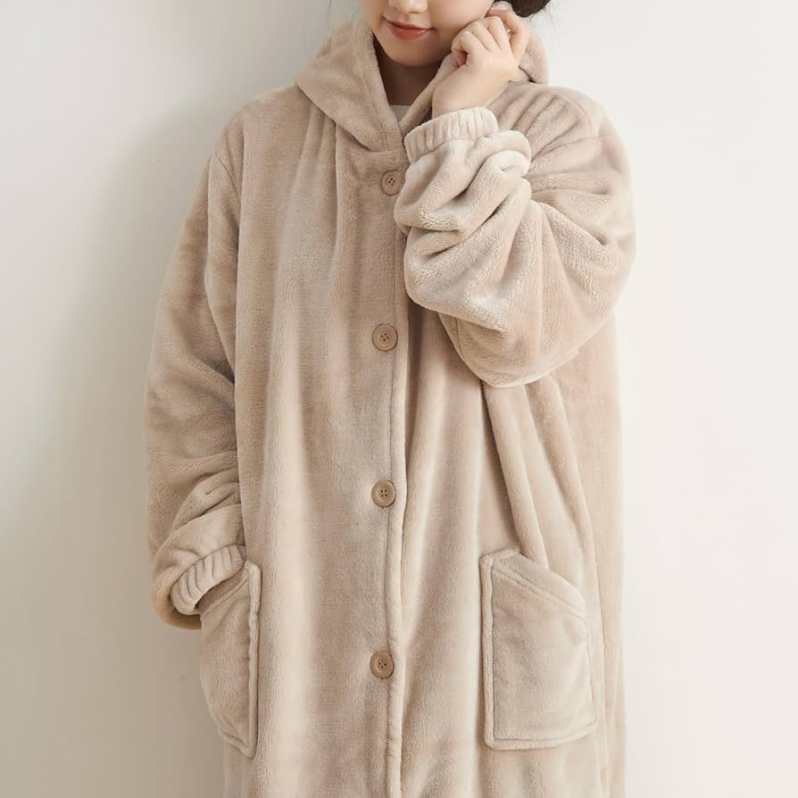 Amazon｜[WAYSHOME] 着る毛布 男女兼用 Mサイズ ルームウェア 暖かい