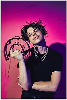 Amazon.com: QFZMTVU Yungblud Poster Canvas Prints Room Aesthetic
