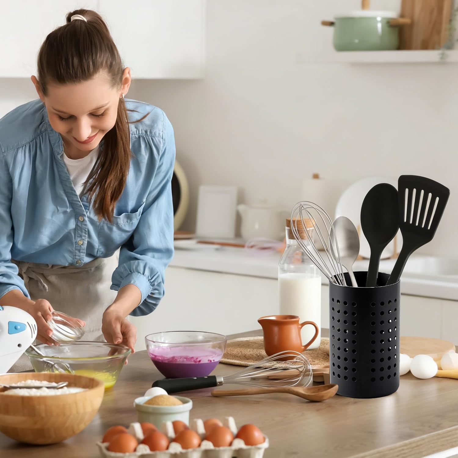 4PCS Black Stainless Steel Utensil Holder and Utensil Drying Holder, as a Kitchen Countertop Organizer and Silverware Drainer for Daily Home Use