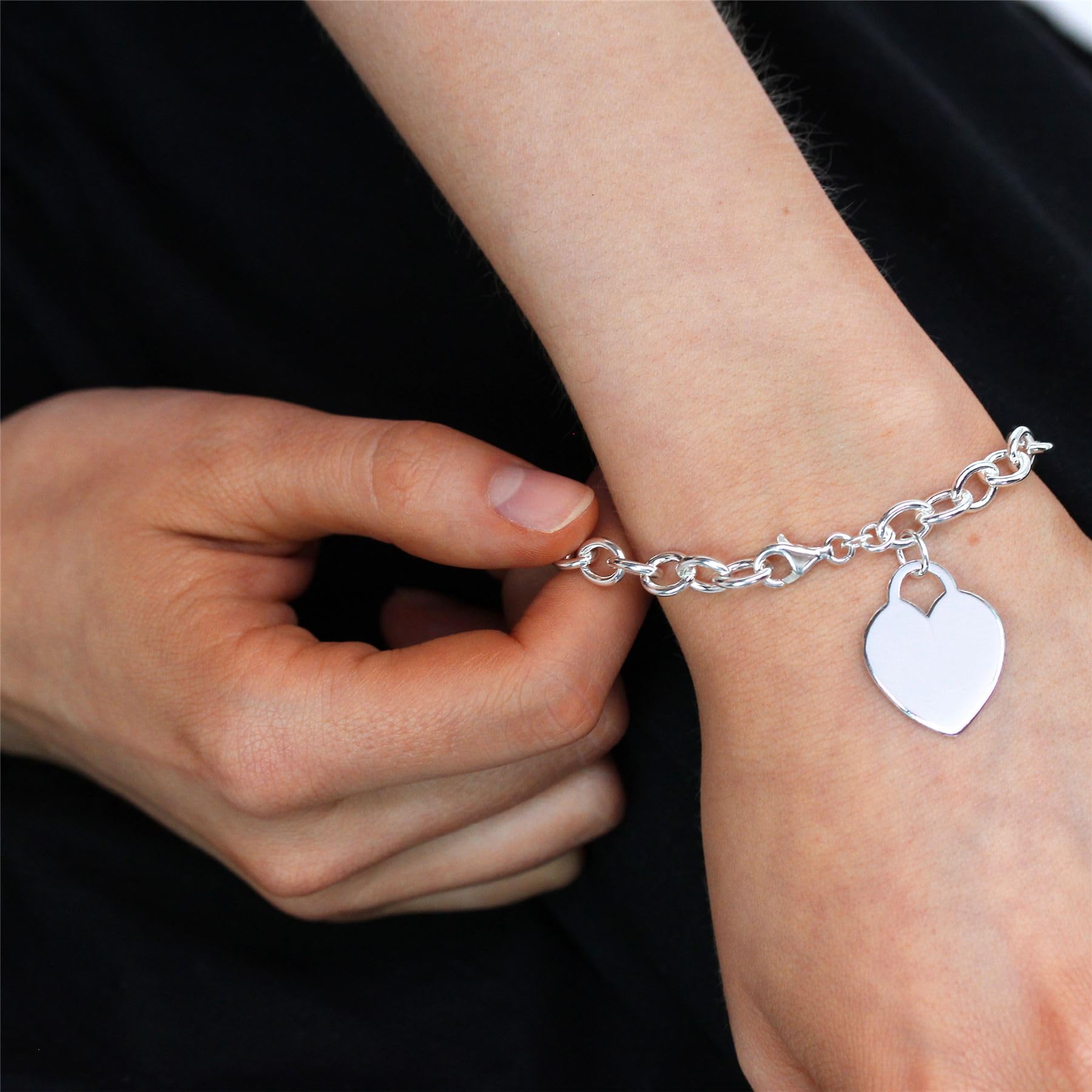Bracciale con charm a forma di cuore grande da incidere in Argento Sterling, 17,7 cm