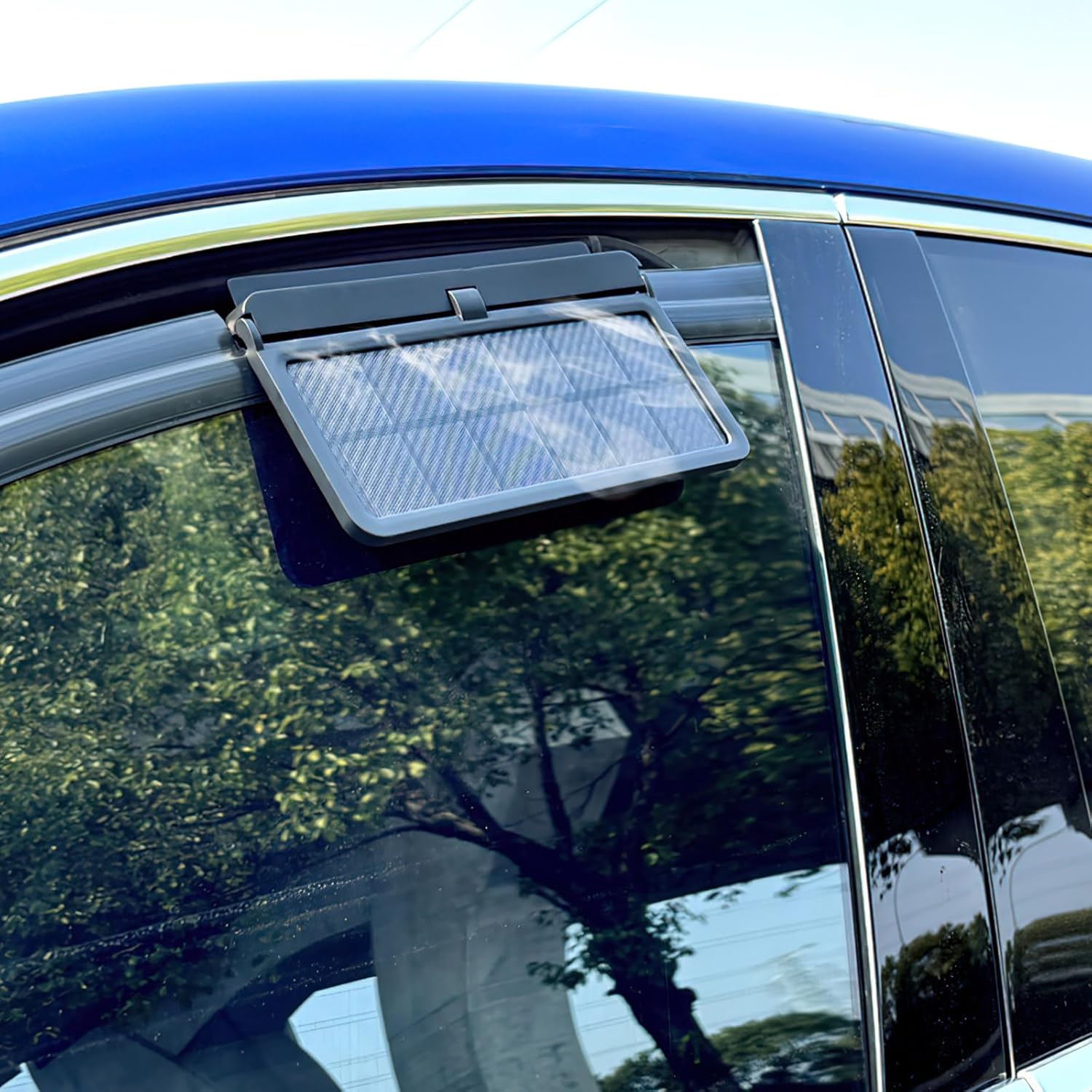 Car Solar Powered Exhaust Fan Car Window Exhaust Fan 180° Vehicle Ventilation Fan Car Radiator Cooling Fan Air Vent Cooler Ventilation System with Three Air Outlet (Black-Blue)