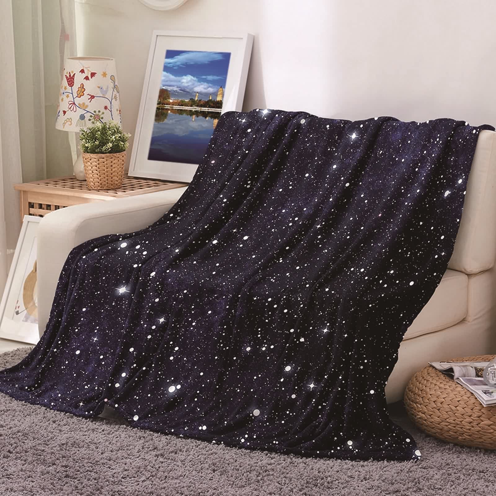 Plaid chaude flanelle motif étoiles 80x120 cm pour isoler le lit enfant du froid