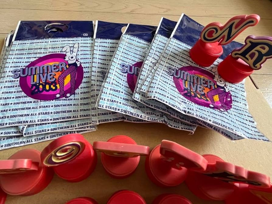 新品未開封サザンオールスターズ　ボトルキャップ　お揃い　12セット 新品未開封サザンオールスターズ ボトルキャップ お揃い 12