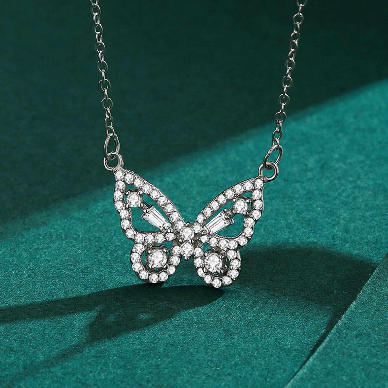 9K / 14K / 18K White Gold Wisiorek Kobiety, Hollow Butterfly Moissanite, Srebrny Łańcuszek Naszyjnik dla Kobiet
