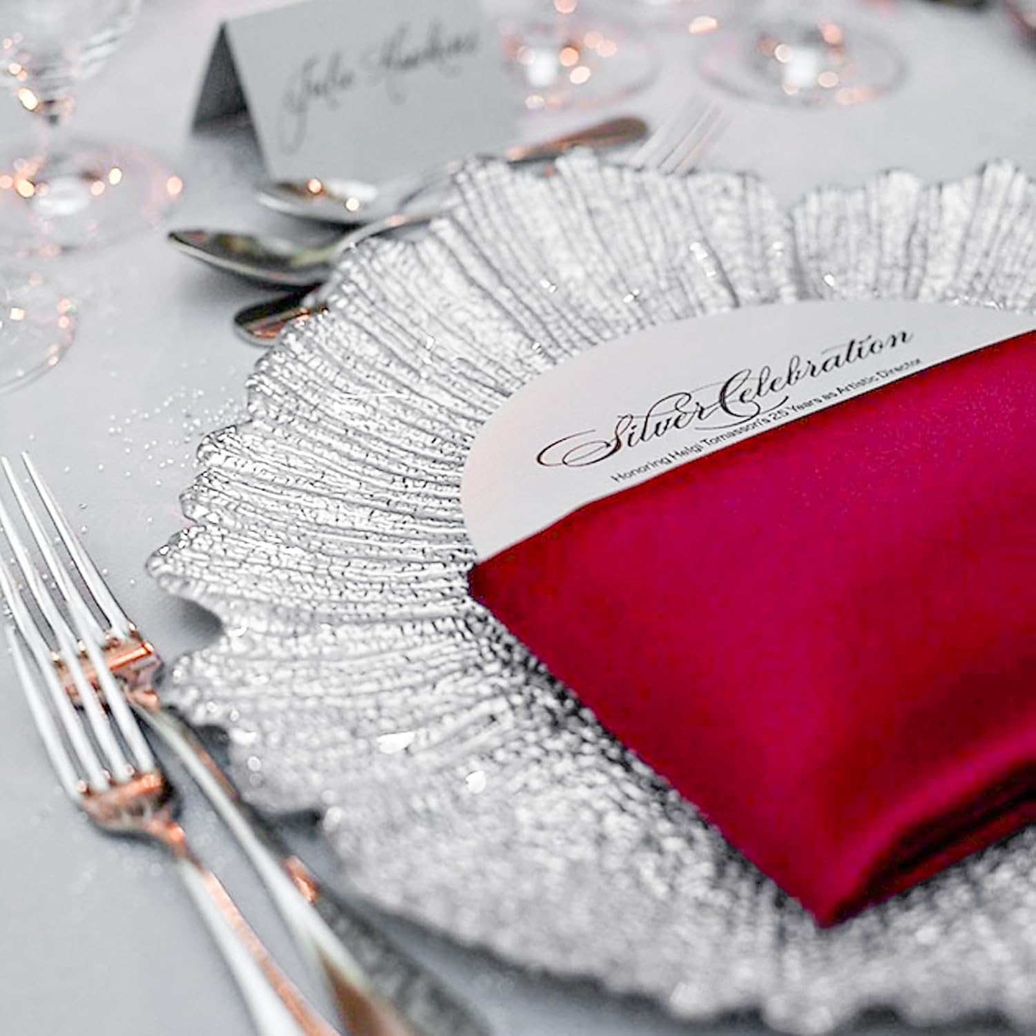 fani 50 Pcs Silver Charger Plates Bulk, 13 Inch Reef Wedding Chargers for Dinner Plate, Round Plastic Reusable Ruffled Rim Decorative for Table Setting, Parties, Wedding, Events