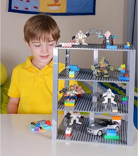 Vista 35 de Estrictamente Briks, torres de ladrillos de 10 x 10 pulgadas. Azul Verde Rojo Amarillo