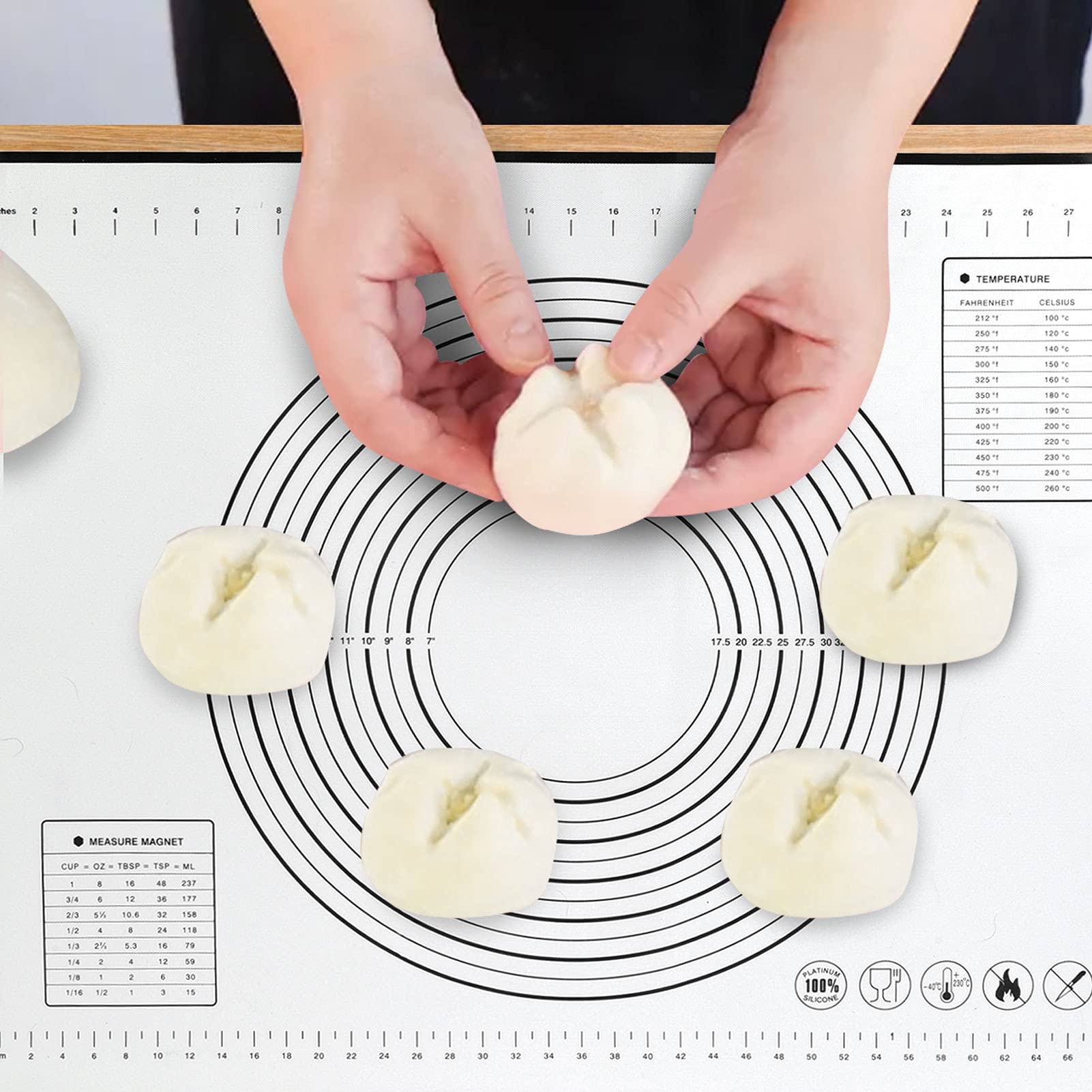 TAPPETINO IN SILICONE PER IMPASTARE - Innovazione in cucina