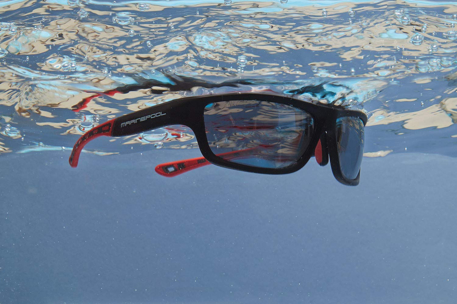 MP Floating Sport Brille : schwarz/rot schwimmfähig Farbe schwarz/rot
