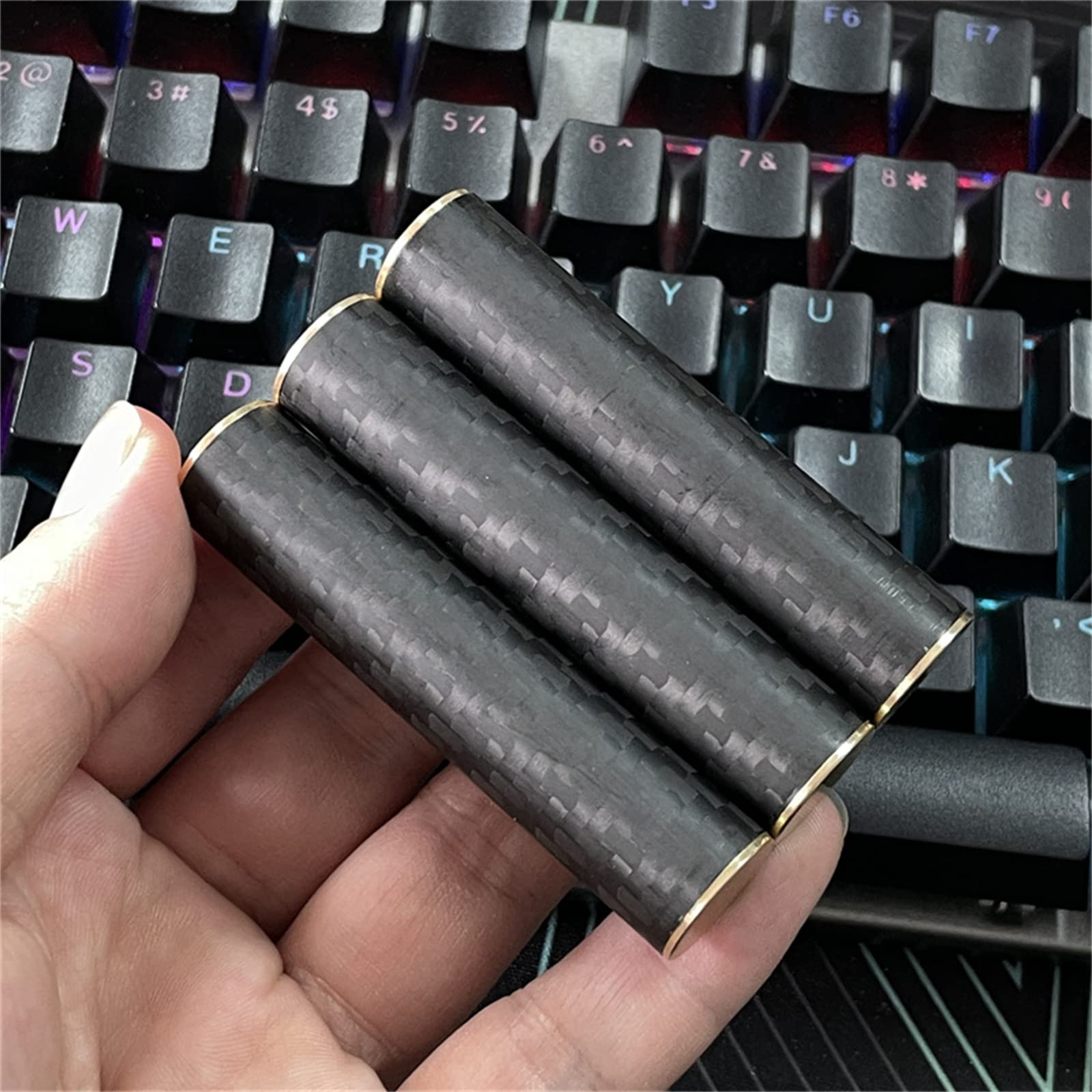 Amazon | EDC Fidget Toy カーボンファイバー磁気ロッド楽しい