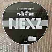 NEXZ ペンライト 公式 ソゴンうちわCDセット うちわ【SO GEON】・NEXZ | Sony Music Shop・CD・DVD・ﾌﾞﾙｰﾚｲ