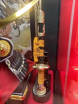 Amazon.co.jp: 伊達政宗 東京久月 五月人形 家紋付き兜飾り